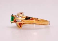 18kt Solid Yellow Gold, Emerald, & Diamond Ring