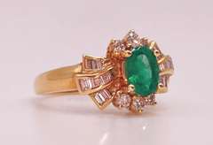 18kt Solid Yellow Gold, Emerald, & Diamond Ring