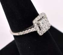 Glittery Diamond Ring In 14K White Gold