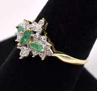 Lovely Emerald Ring In Yellow Gold