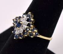Fascinating Blue Sapphire with Diamonds In Yellow Gold