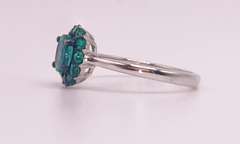 18KT SOLID WHITE GOLD & EMERALD RING