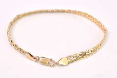 Solid Curb Link Bracelet In 14K Yellow Gold