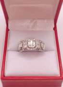 Stunning 18kt Solid White Gold & Diamond Band Ring
