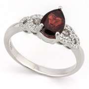 4/5 CT GARNET SILVER RING