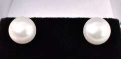 Elegant Fresh Water Pearl Earrings In 14K Yellow Gold