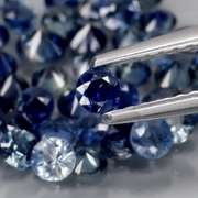 Multi-hue 3.81ct blue Sapphire set