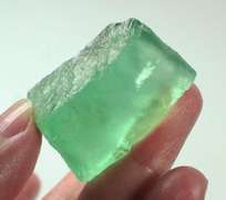 Glowing 138ct natural rough Flourite