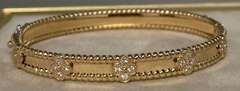Van Cleef and Arpels Perlée sweet clovers Collection Bracelet with Diamonds. Medium model.