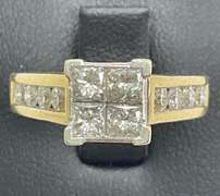 14K YELLOW GOLD AND DIAMOND RING.