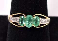 Pretty Emerald Ring In 14K Gold