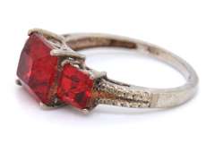 Vintage 925 Sterling Silver 3 Princess Cut Cubic Zirconia Ring
