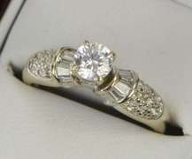 14K White Gold 0.71 Ctw Diamond CZ Center Travel Engagement Ring
