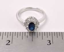 Dazzling Blue Sapphire Ring in 18Kt White Gold