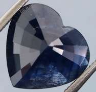Heart cut! 3.29ct Royal blue Sapphire
