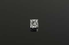 GIA 0.39 Ct Princess Cut F Color SI2 Clarity Diamond