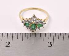 Lovely Emerald Ring In Yellow Gold