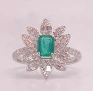 18KT SOLID WHITE GOLD, EMERALD, & DIAMOND COCKTAIL RING