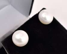 Elegant Fresh Water Pearl Earrings In 14K Yellow Gold