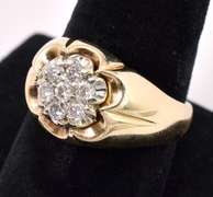 Charming Men's Diamond Ring In 14K Yellow Gold
