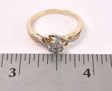 Stunning Diamond Ring In Gold