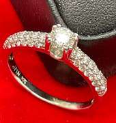 CERTIFIED LADIES 14K WHITE GOLD AND DIAMOND RING