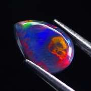 Glistening 1ct Welo Black Opal