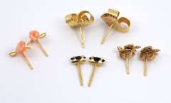 Four diverse Pairs of Stud Earrings
