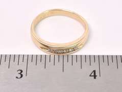 Beautiful Diamond Ring In 14K Yellow Gold