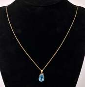 Impressive Blue Topaz Pendant Necklace Yellow Gold