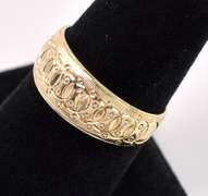 Simply Elegant Gold Ring In 14K Yellow Gold
