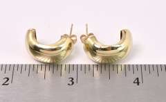 Divine J Hoop Earrings in Yellow Gold