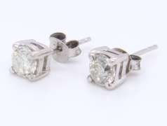 Handsome White gold Round Brilliant Cut Diamond Stud Earrings