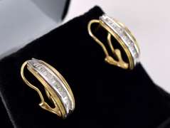 Elegant Diamond Earrings In Yellow Gold