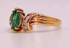 18kt Solid Yellow Gold, Emerald, & Diamond Ring
