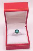 18KT SOLID WHITE GOLD & EMERALD RING