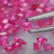 Thai pink! 3.35ct 100 piece princess cut Ruby set