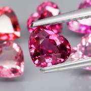 Amazing 4.68ct heart cut violet and pink Garnet set