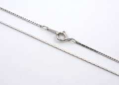 Useful White Gold Cobra Link Necklace
