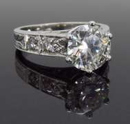 Elegant 1.90CTW Diamond Ring in 18k White Gold