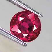Captivating! Blood red 1.02ct Ruby solitaire