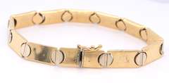 Fantastic Yellow Gold Link with Screw Top Station Bracelet