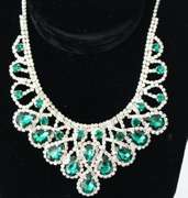 Emerald Color Jewelry Neck Lace And Earrings