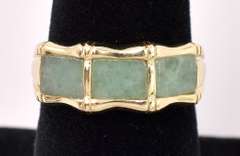 Elegant Green Beryl Emerald Ring In 14K Yellow Gold