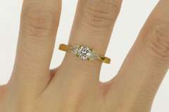 18K Yellow Gold 1.30 Ctw VS Round Trillion Diamond Engagement Ring