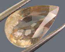Look at this 2.61ct UNHEATED Tanzanian Sapphire!
