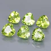 Fantastic 5.32ct 6x6mm heart cut Peridot set