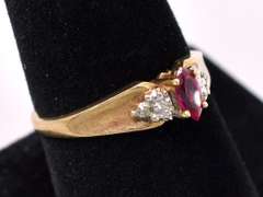 Precious Ruby Ring In Yellow Gold
