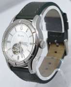 Bulova 21j Automatic, Pre-Owned.