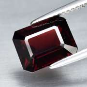 Top black cherry red 4ct Rhodolite Garnet
